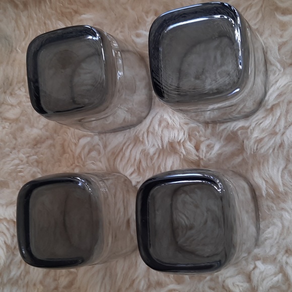 Set of 4 Vintage Square Smokey Gray Lowball Glasses - Picture 3 of 4